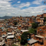 Curso capacita jovens de favelas para produzir conteúdo nas redes