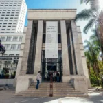 Gravuras são roubadas de exposição em biblioteca em São Paulo