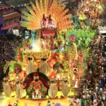 Princípio de incêndio atinge barracão da Grande Rio