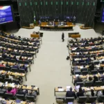 Fachin discursa no Congresso e defende independência dos Poderes