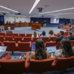 Moraes homologa acordo para que 2 kids pretos cumpram pena alternativa